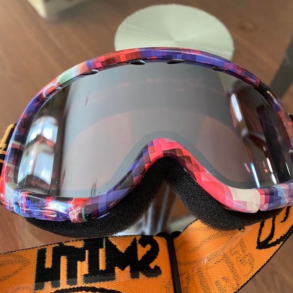 Smith goggles